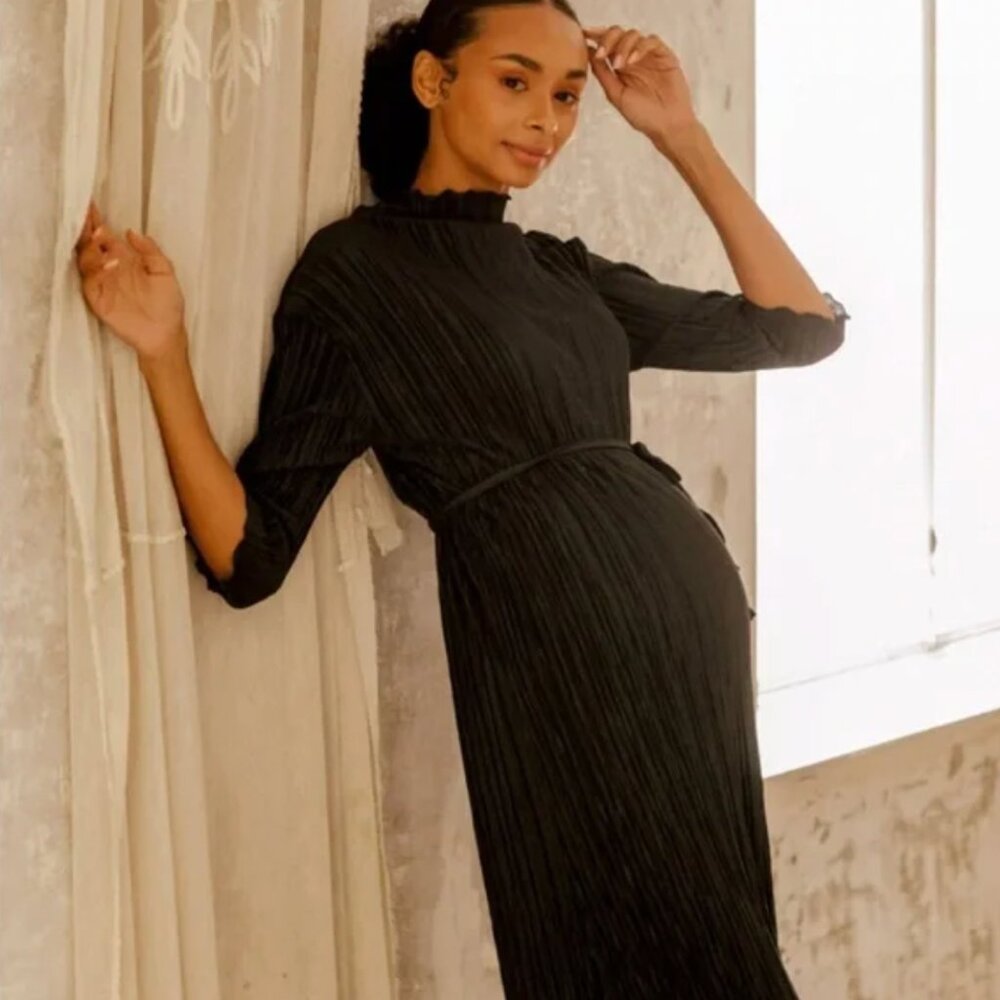 Maternity Mock Neck Dress - Pleated Black